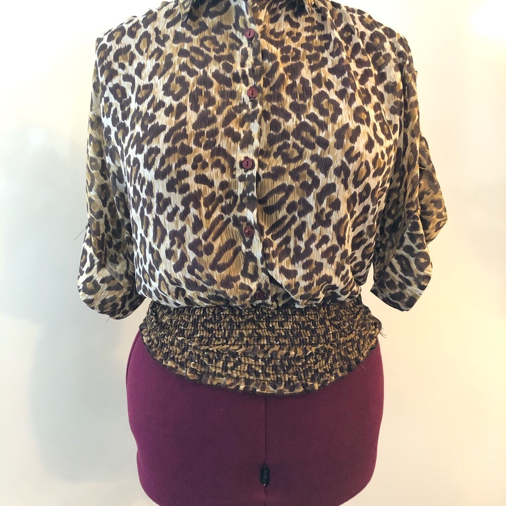 Forever 21 Woman's Animal Print Top - Picture 12 of 13